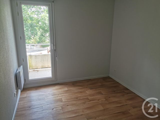 Afficher la photo en grand Appartement F3 à vendre - 3 pièces - 67.9 m2 - ST JEAN - 31 - MIDI-PYRENEES - Century 21 Sud Azur Immobilier
