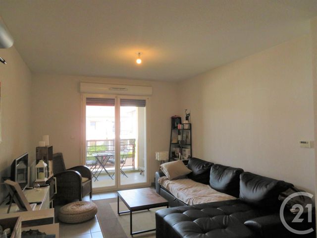 Appartement F2 à vendre - 2 pièces - 37.98 m2 - ST GENIES BELLEVUE - 31 - MIDI-PYRENEES - Century 21 Sud Azur Immobilier Appartement F2 à vendre - 2 pièces - 37.98 m2 - ST GENIES BELLEVUE - 31 - MIDI-PYRENEES - Century 21 Sud Azur Immobilier
