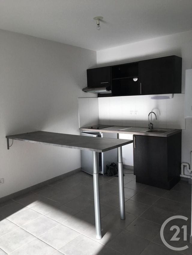 Appartement T2 à louer - 2 pièces - 38.87 m2 - ST GENIES BELLEVUE - 31 - MIDI-PYRENEES - Century 21 Sud Azur Immobilier