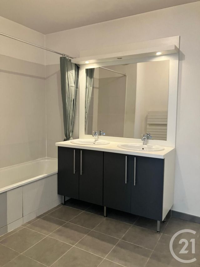 Appartement T3 à louer - 3 pièces - 56.5 m2 - TOULOUSE - 31 - MIDI-PYRENEES - Century 21 Sud Azur Immobilier